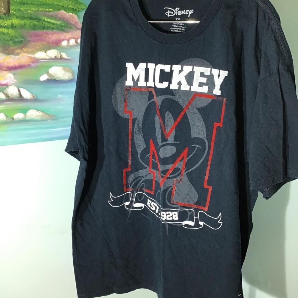 Disney Men's Black T-shirt